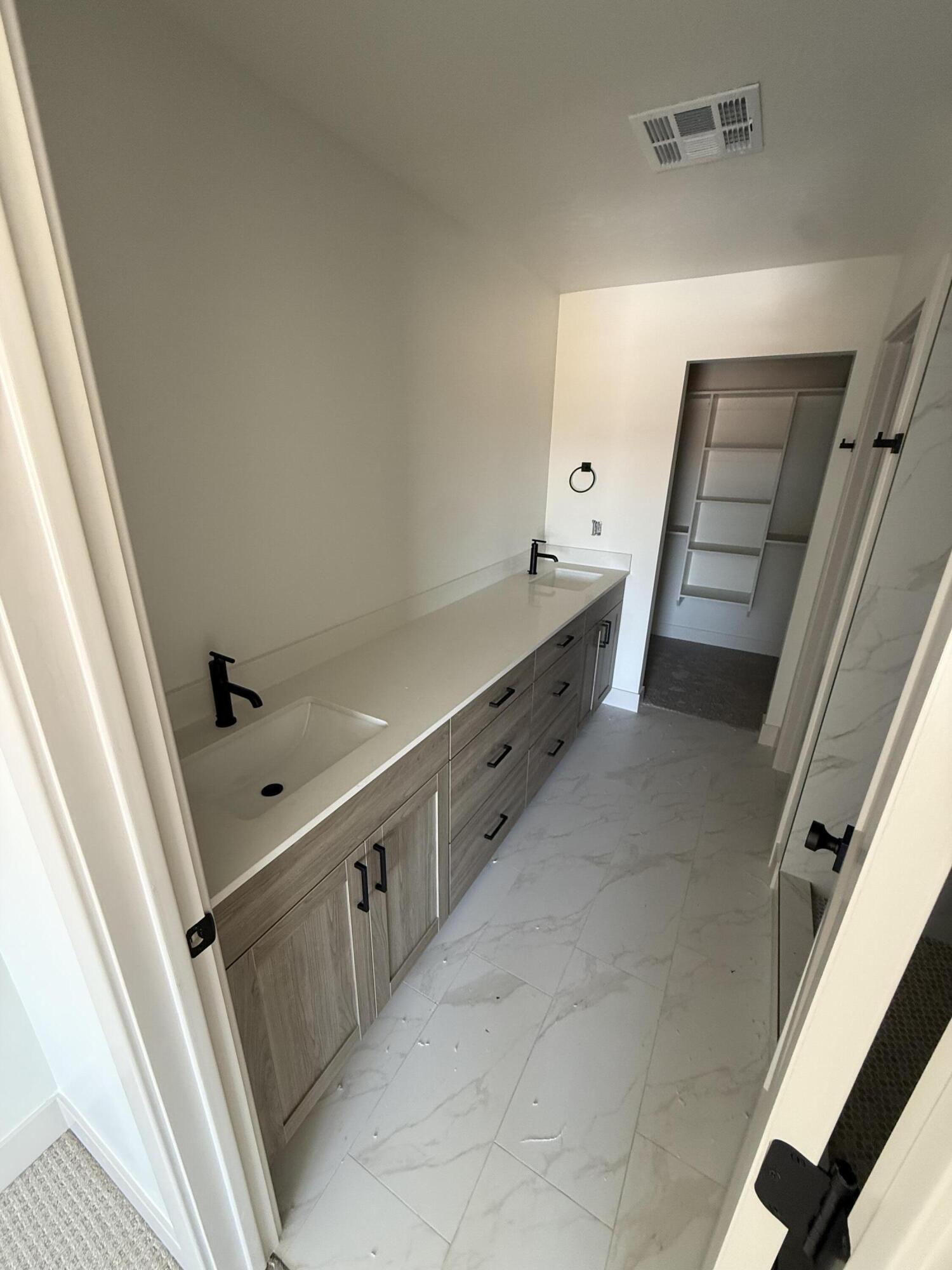 WHITE DOME TOWNHOMES - Residential