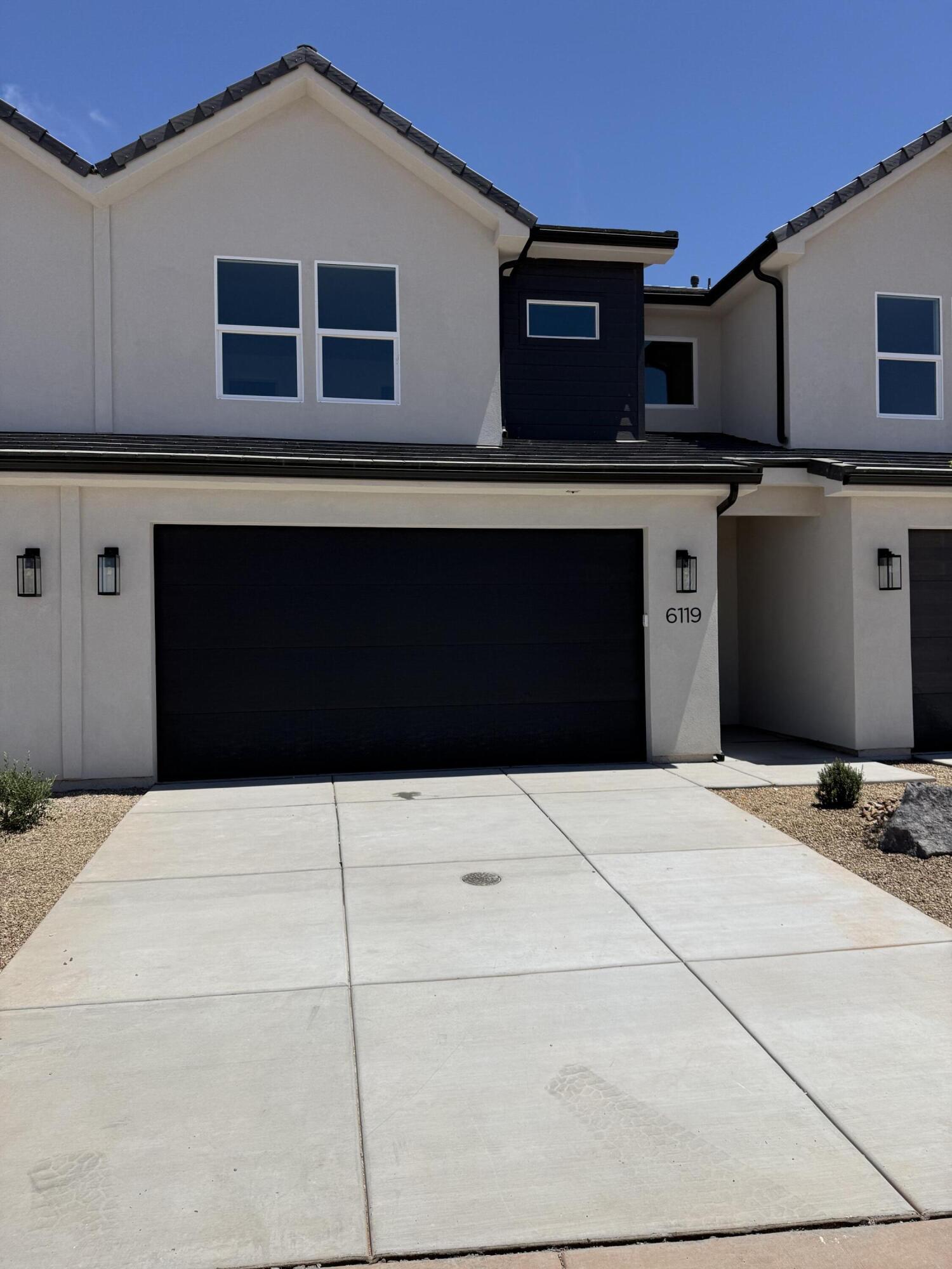 WHITE DOME TOWNHOMES - Residential