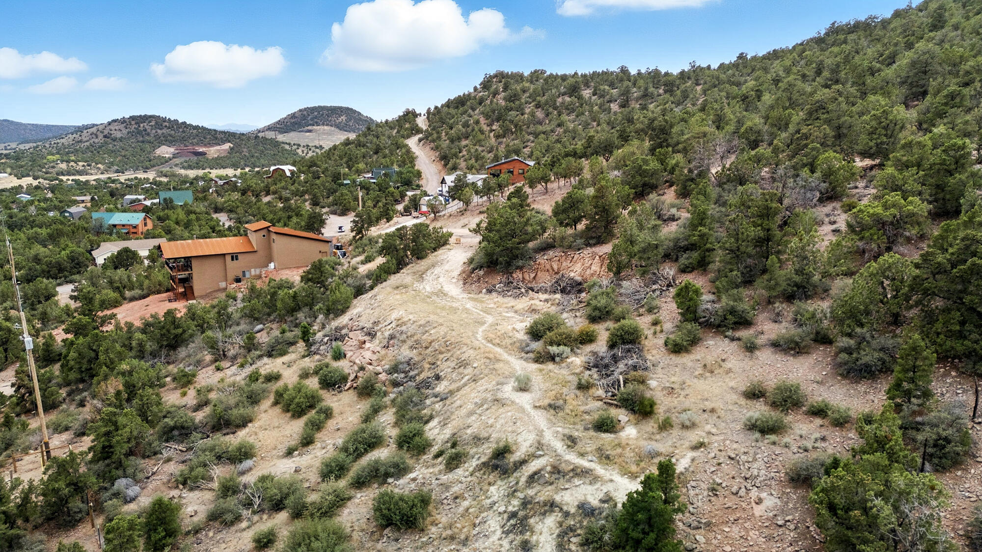 DIXIE DEER ESTATES - Land