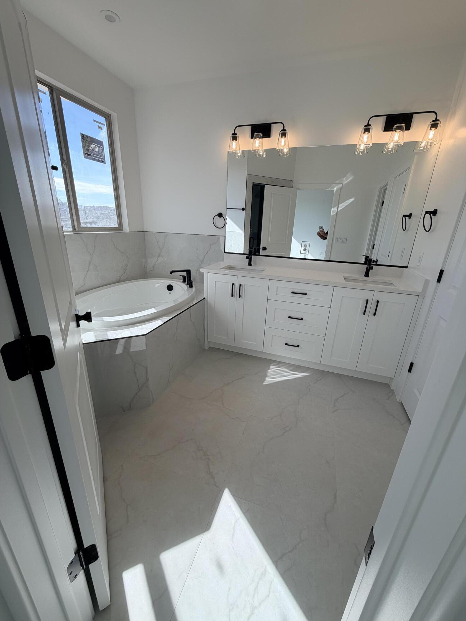 COTTAM COVE - Residential