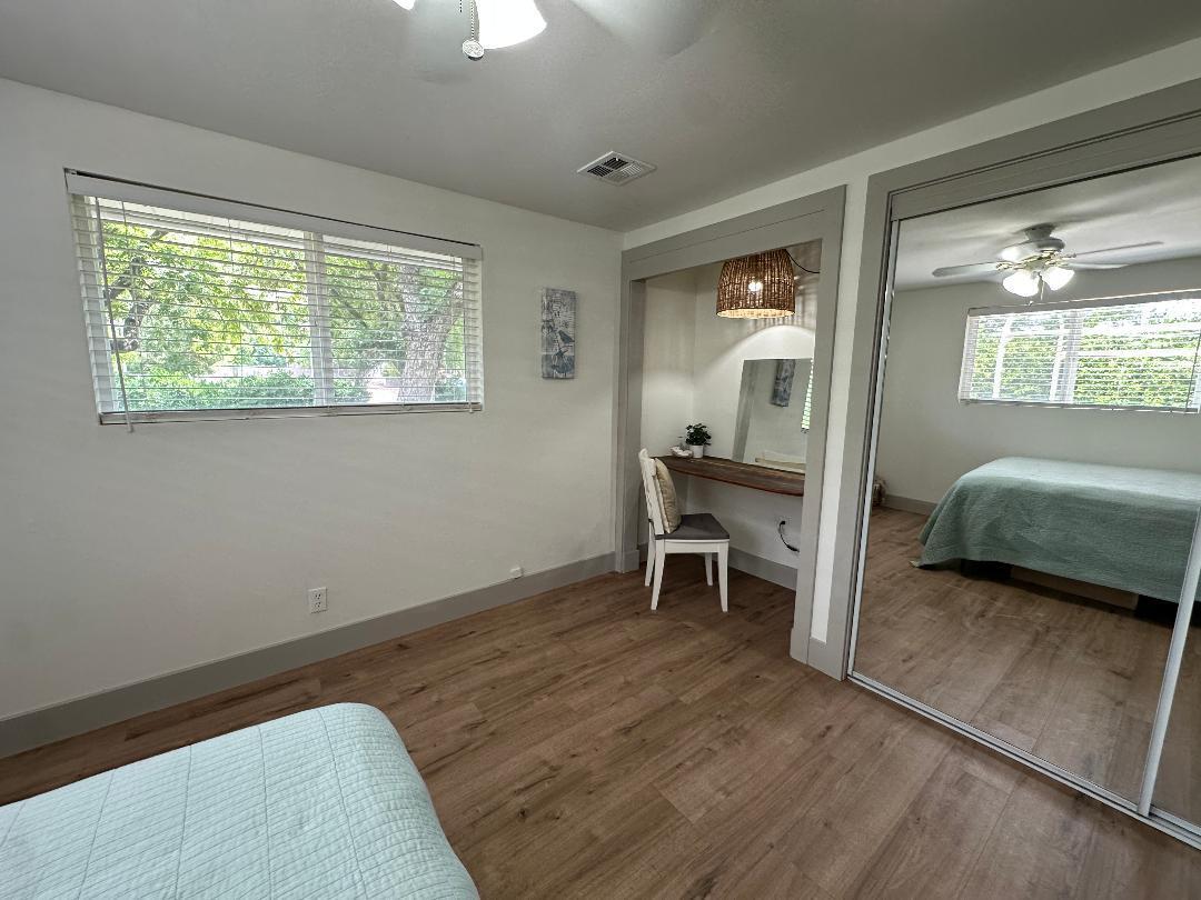 TOQUERVILLE TOWNSITE - Residential