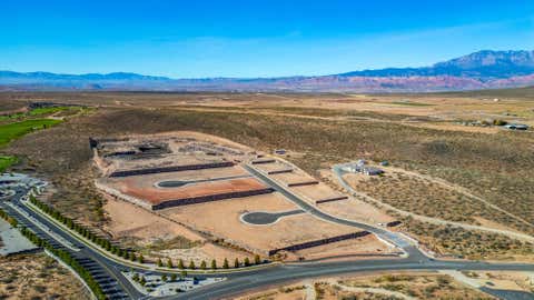 Tiny photo for 3380 S 1410 CIR W 21 #21, Hurricane, UT 84737 (MLS # 26-274021)