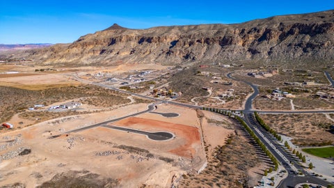 Tiny photo for 3380 S 1410 CIR W 21 #21, Hurricane, UT 84737 (MLS # 26-274021)