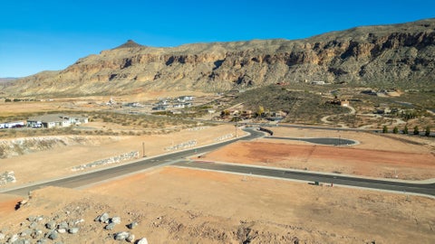 Tiny photo for 3380 S 1410 CIR W 21 #21, Hurricane, UT 84737 (MLS # 26-274021)