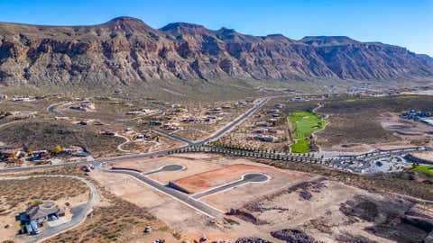 Tiny photo for 3380 S 1410 CIR W 21 #21, Hurricane, UT 84737 (MLS # 26-274021)