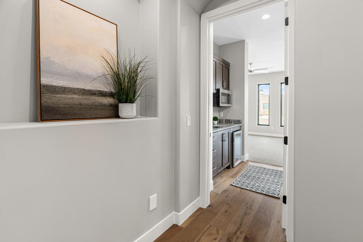 LEDGES OF ST GEORGE - Residential