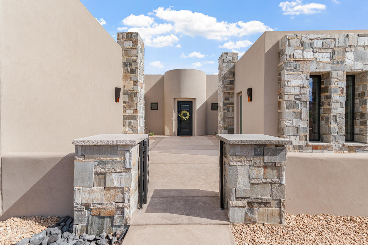 LEDGES OF ST GEORGE - Residential