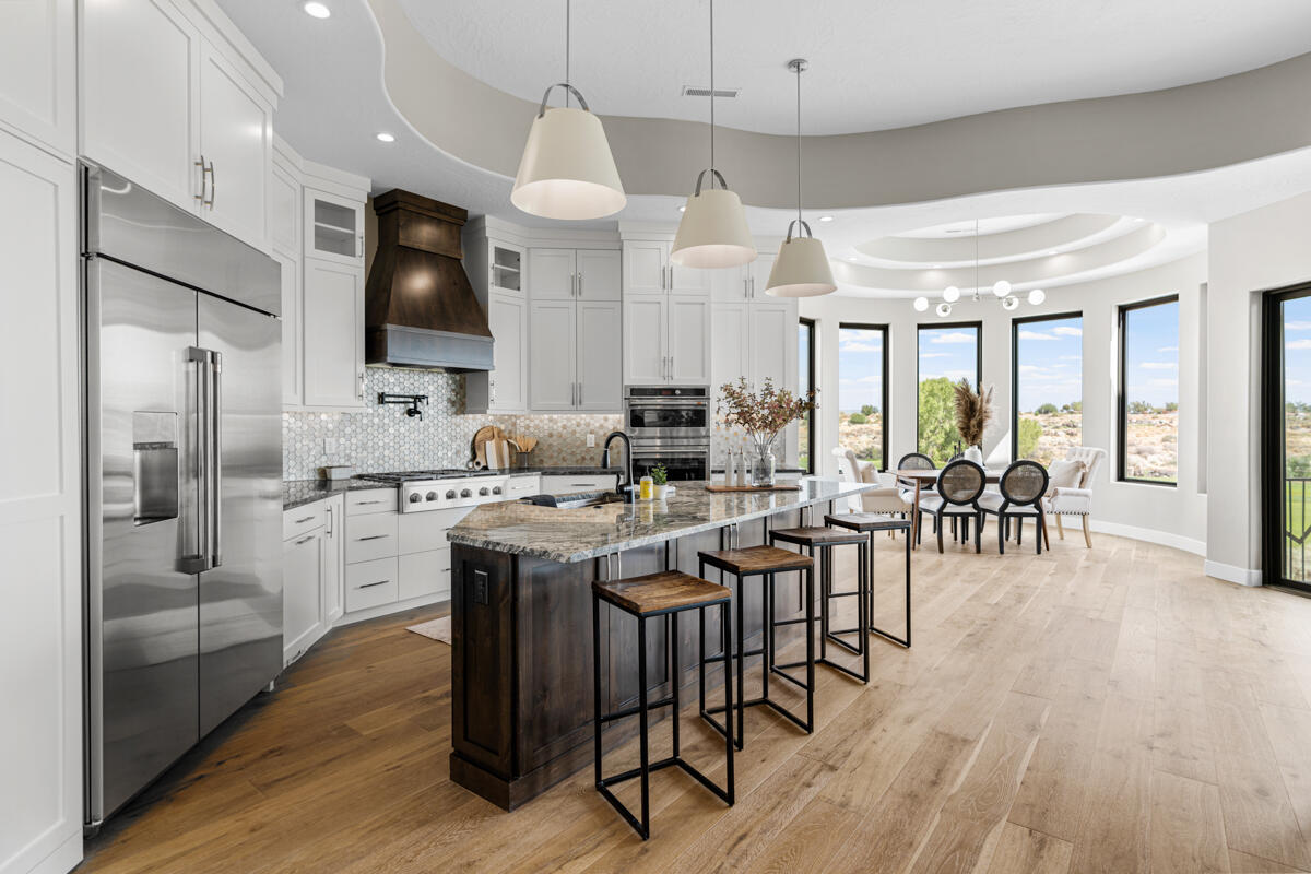 LEDGES OF ST GEORGE - Residential