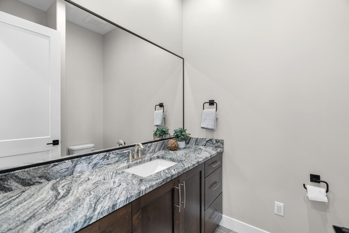 LEDGES OF ST GEORGE - Residential