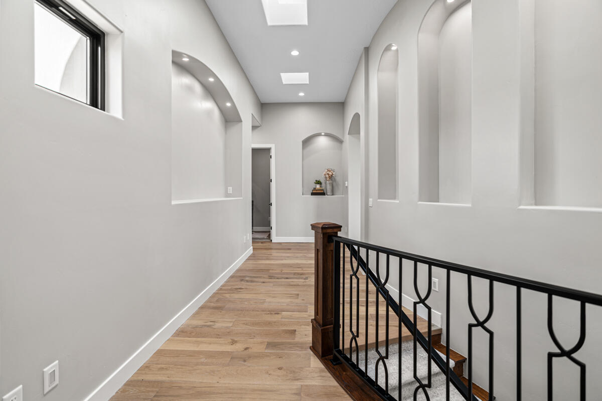 LEDGES OF ST GEORGE - Residential