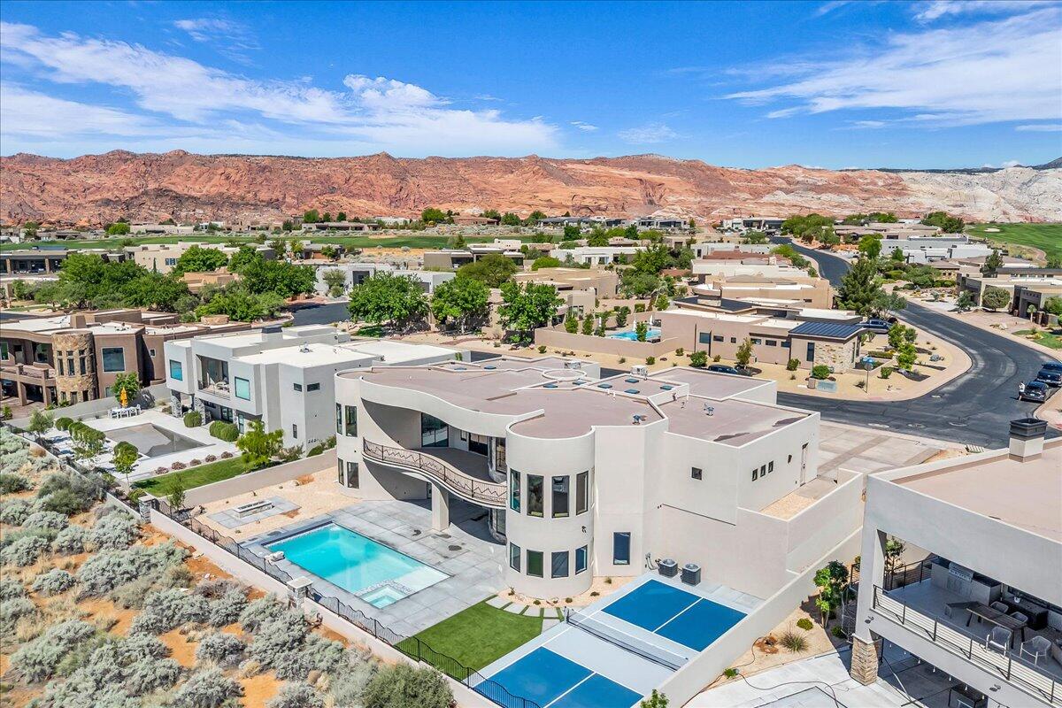 LEDGES OF ST GEORGE - Residential