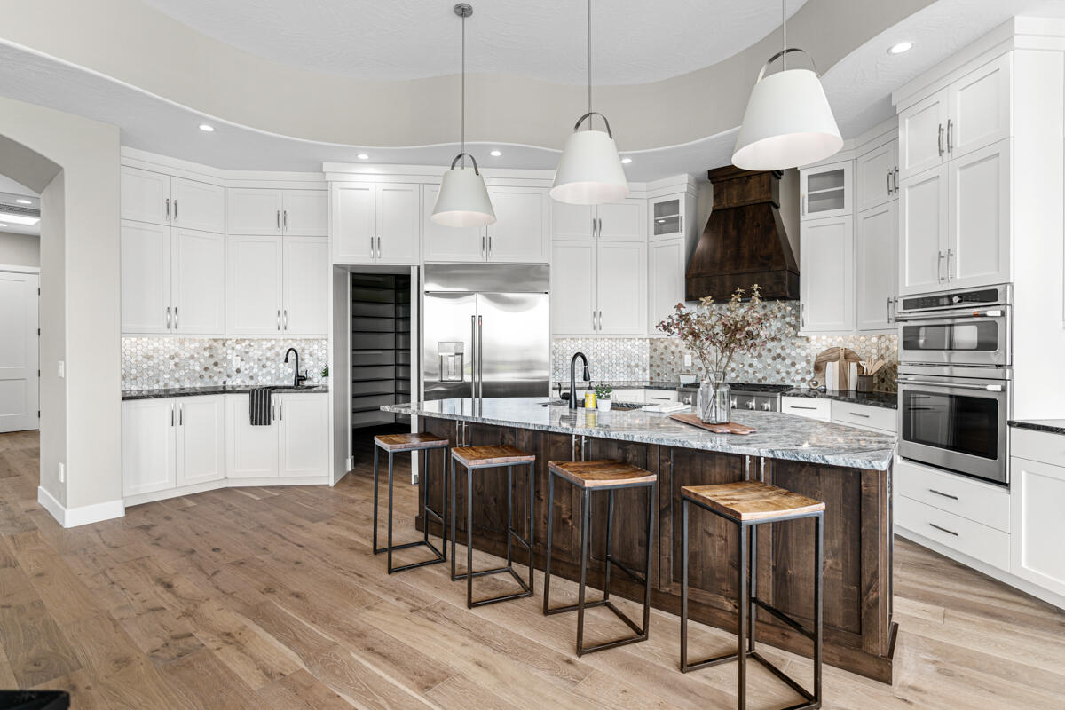 LEDGES OF ST GEORGE - Residential