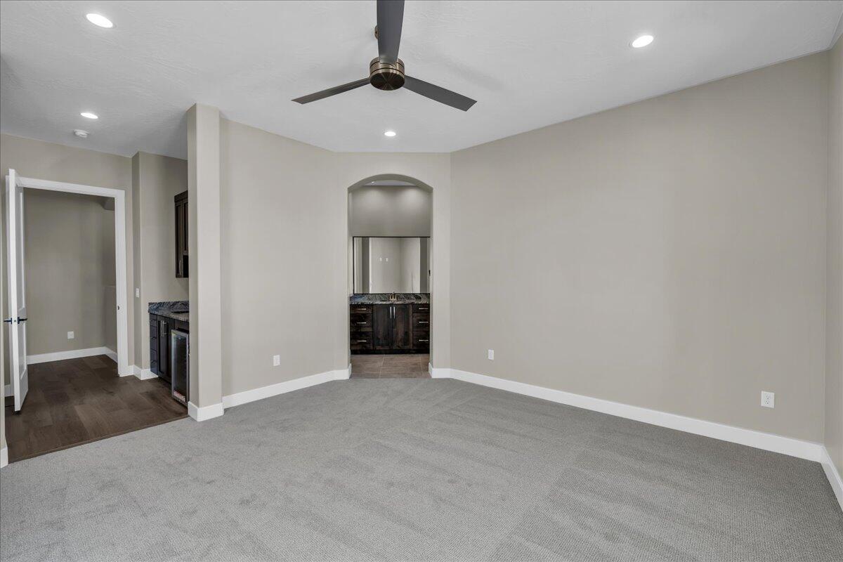 LEDGES OF ST GEORGE - Residential