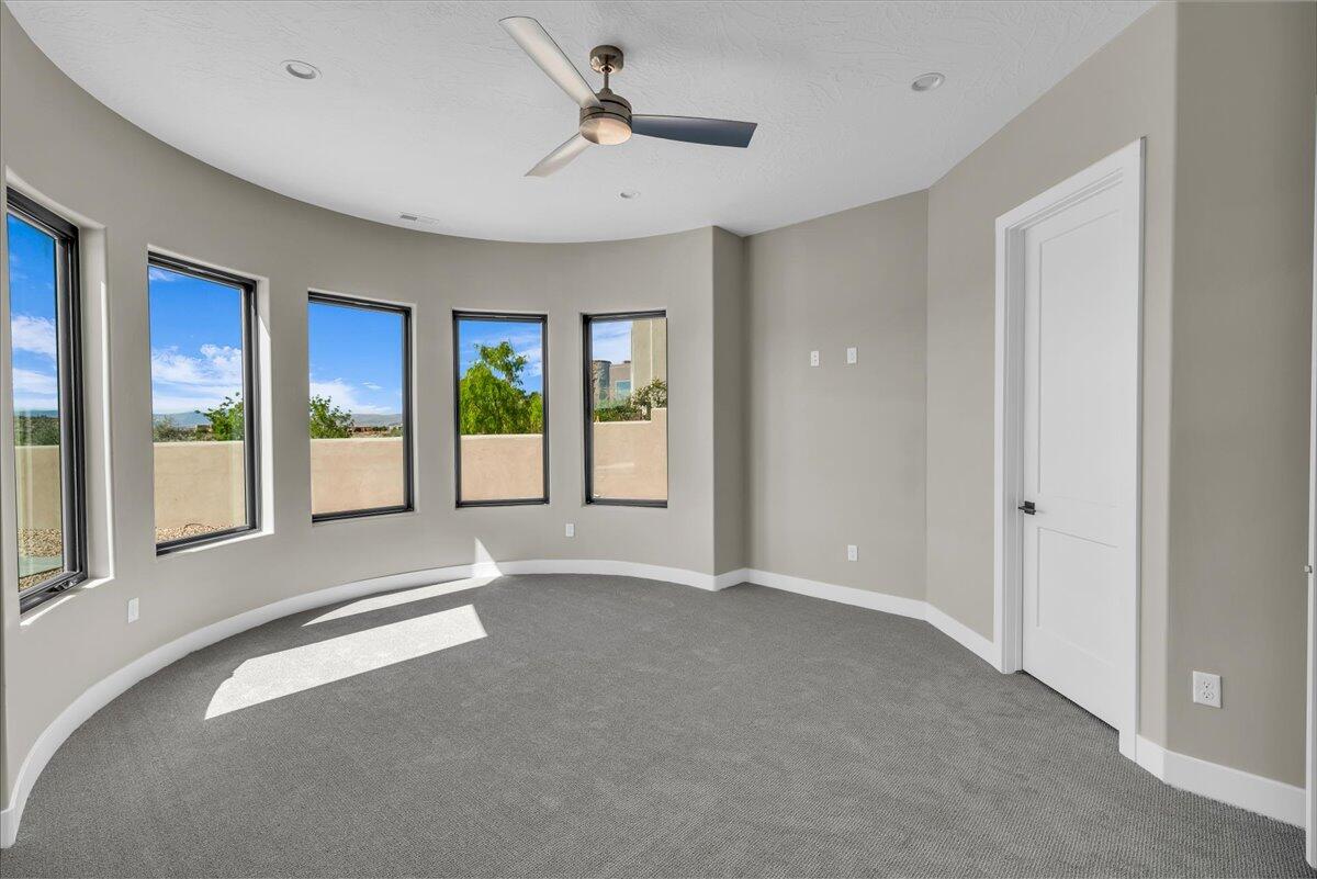 LEDGES OF ST GEORGE - Residential