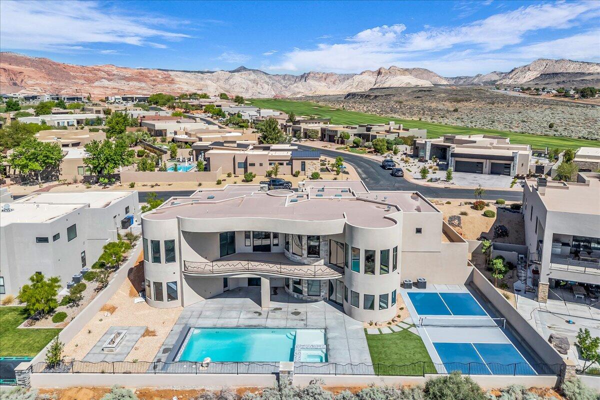 LEDGES OF ST GEORGE - Residential