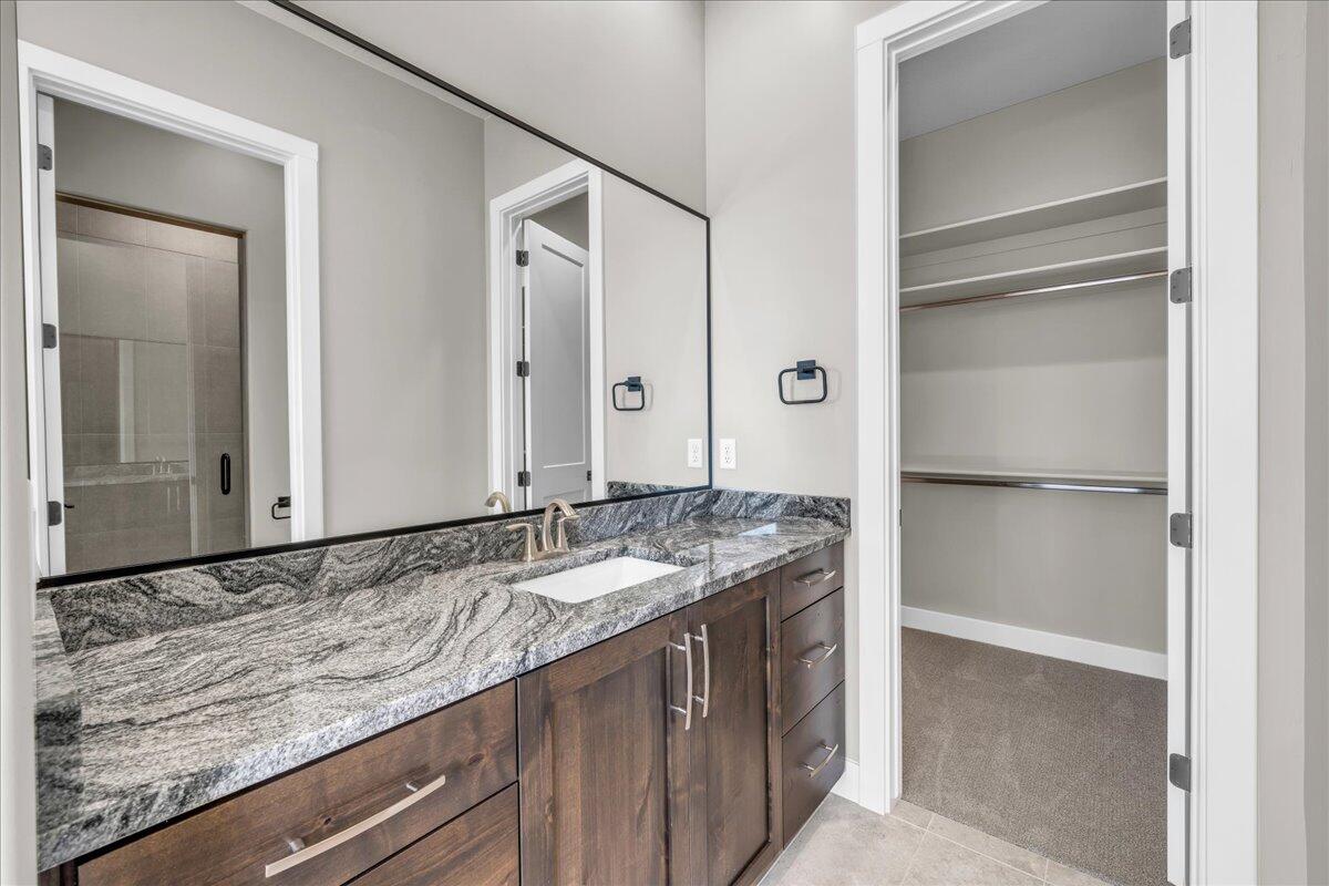 LEDGES OF ST GEORGE - Residential