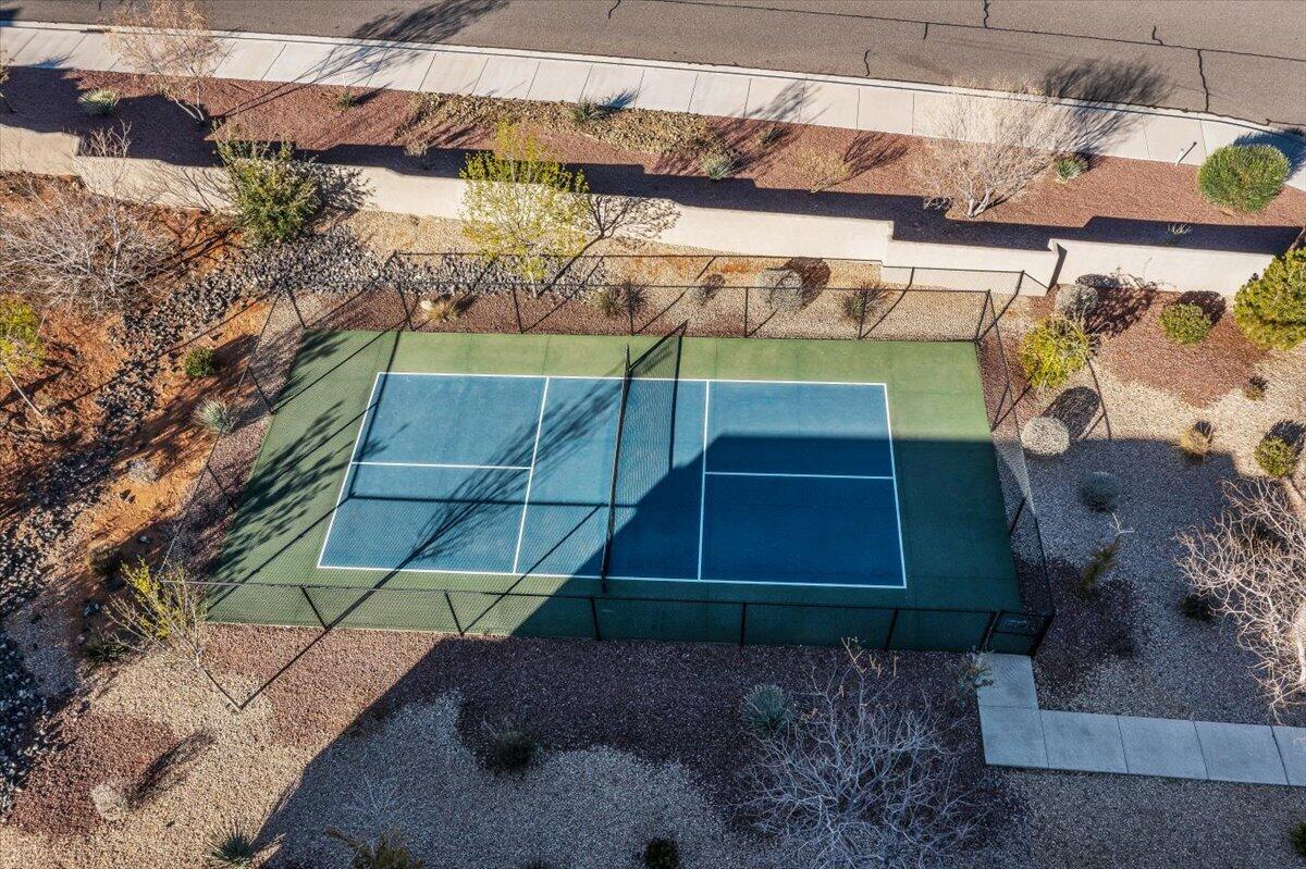 LEDGES OF SG THE ESCAPES - Residential