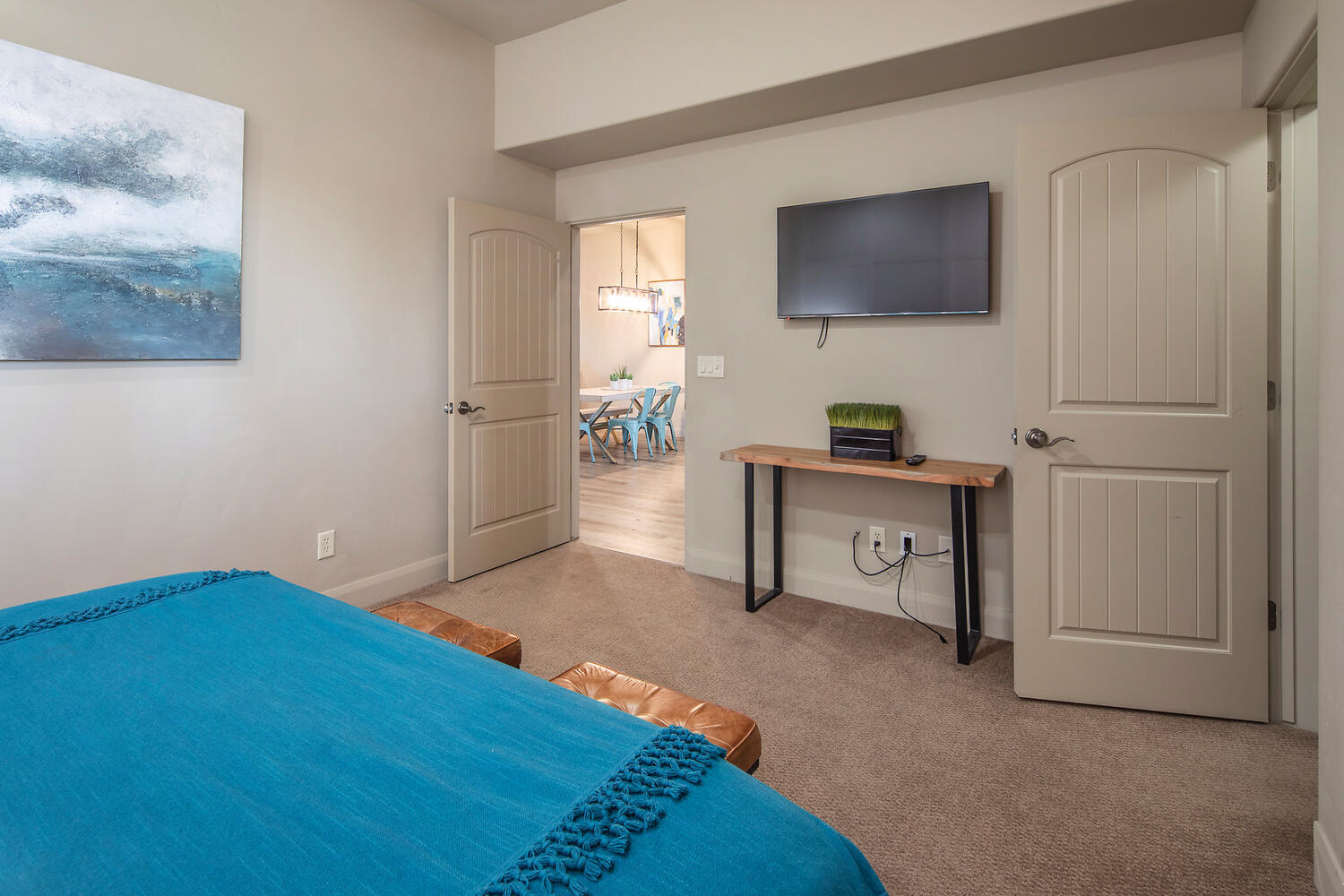 POINT VISTA CONDOS - Residential