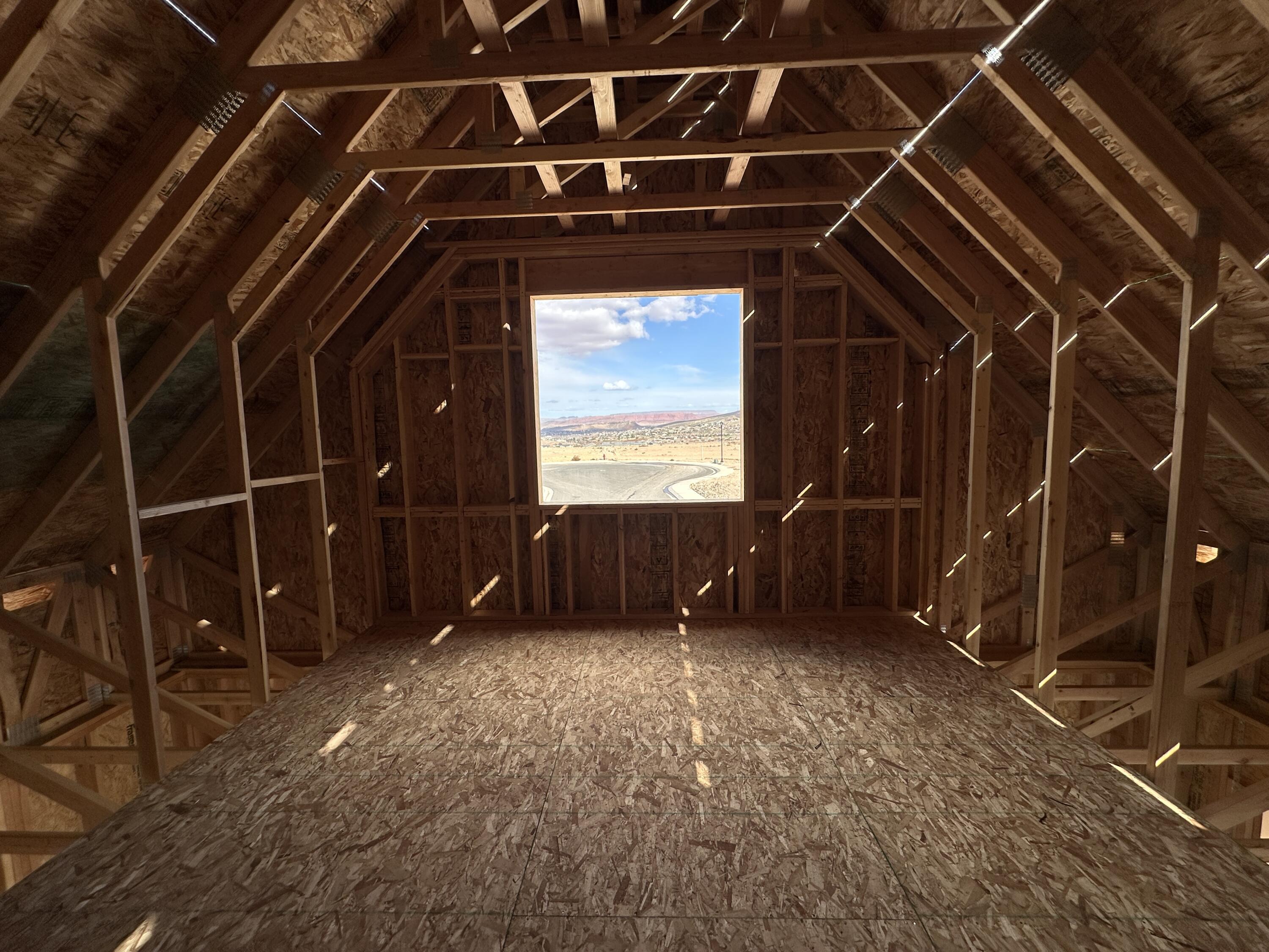 TONAQUINT RIDGE SUB - Residential