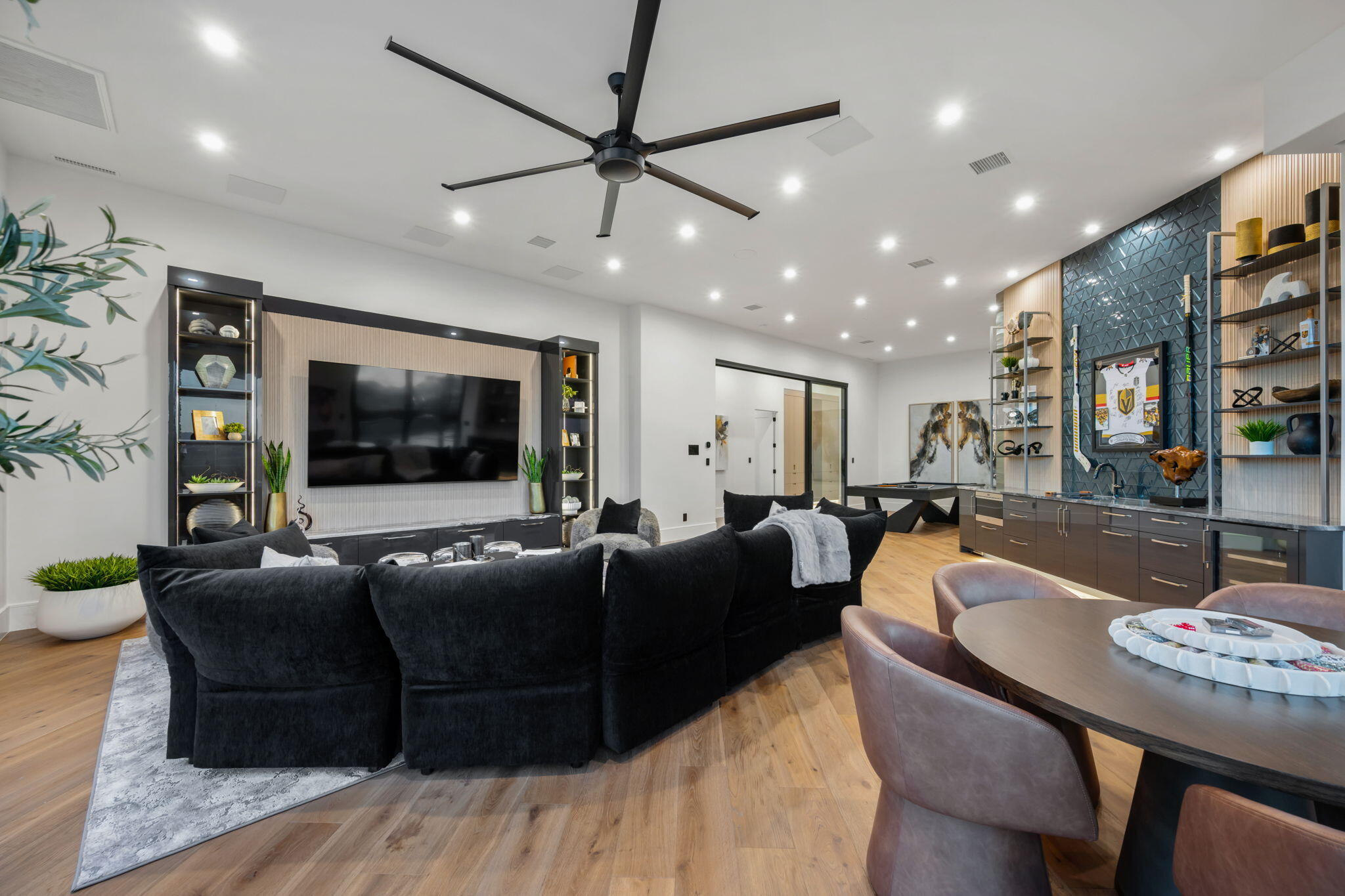 STONE CLIFF - Residential