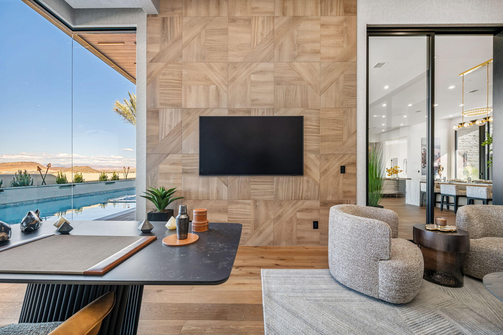 STONE CLIFF - Residential