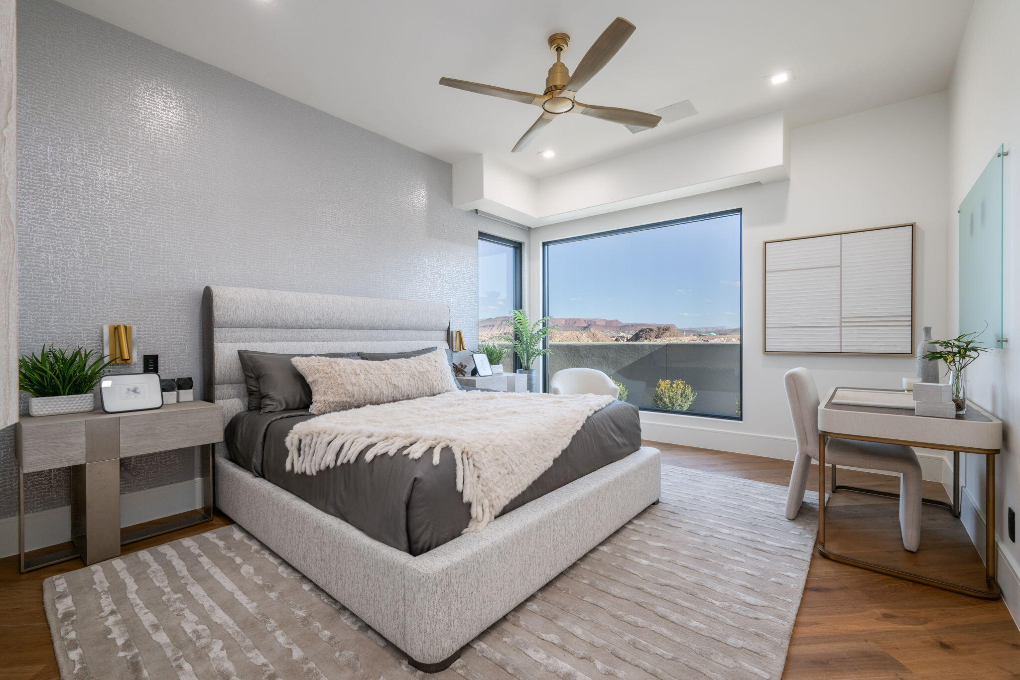 STONE CLIFF - Residential