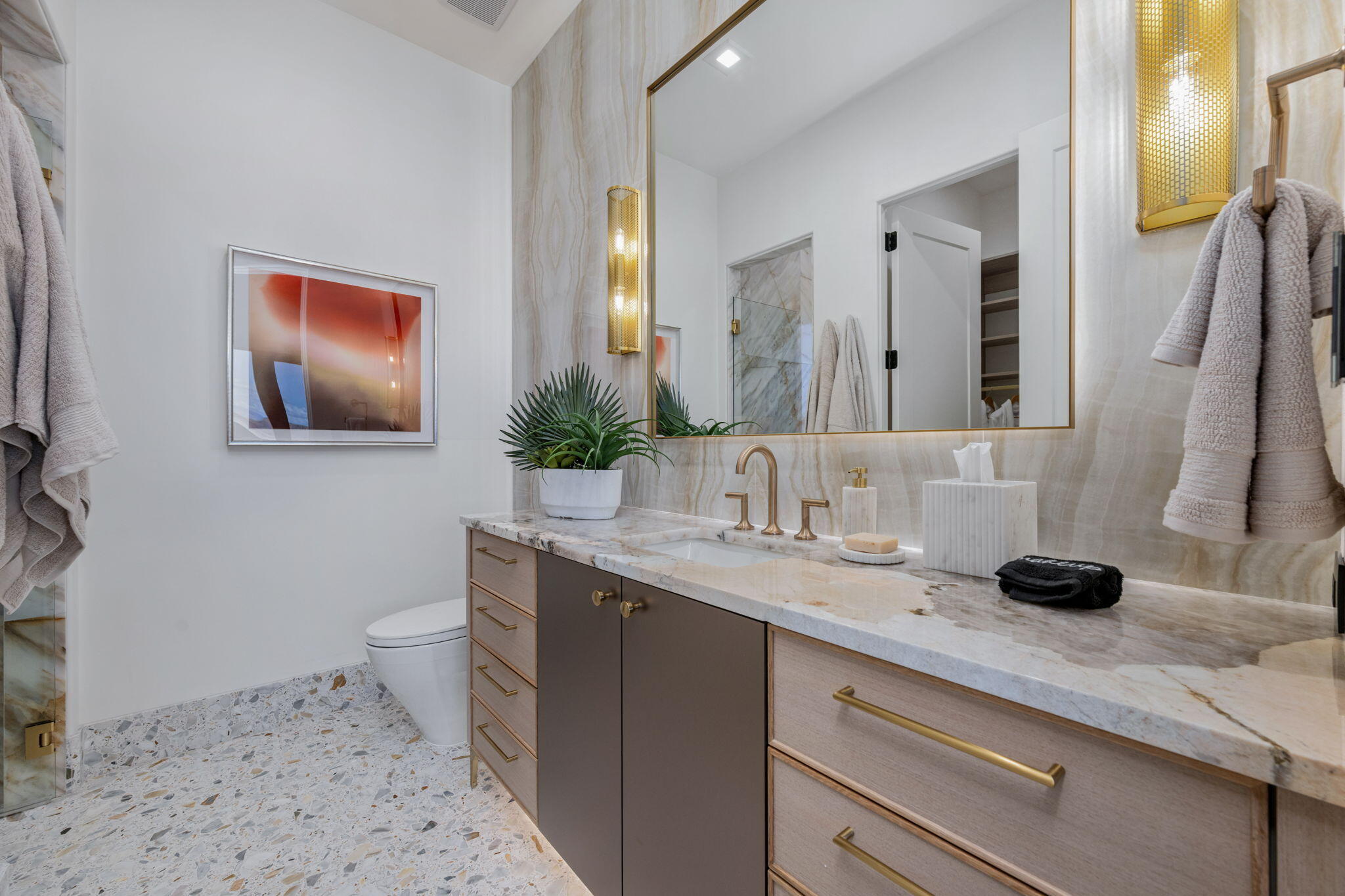 STONE CLIFF - Residential