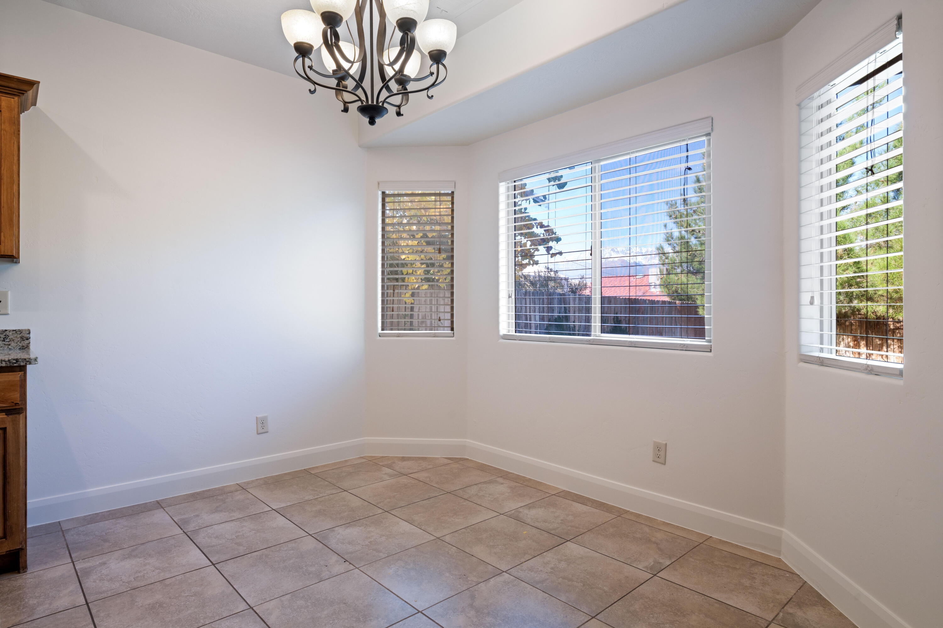 ROCK HAMPTON - Residential