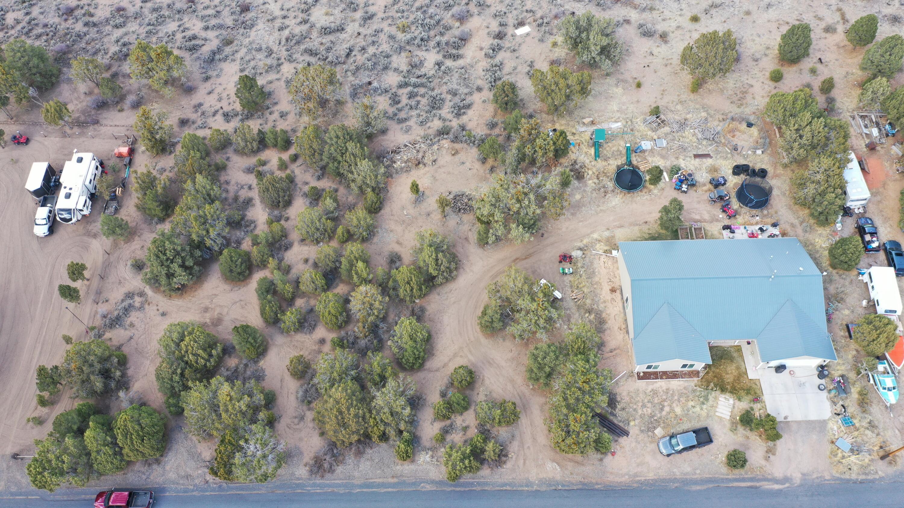 DIXIE DEER ESTATES - Land