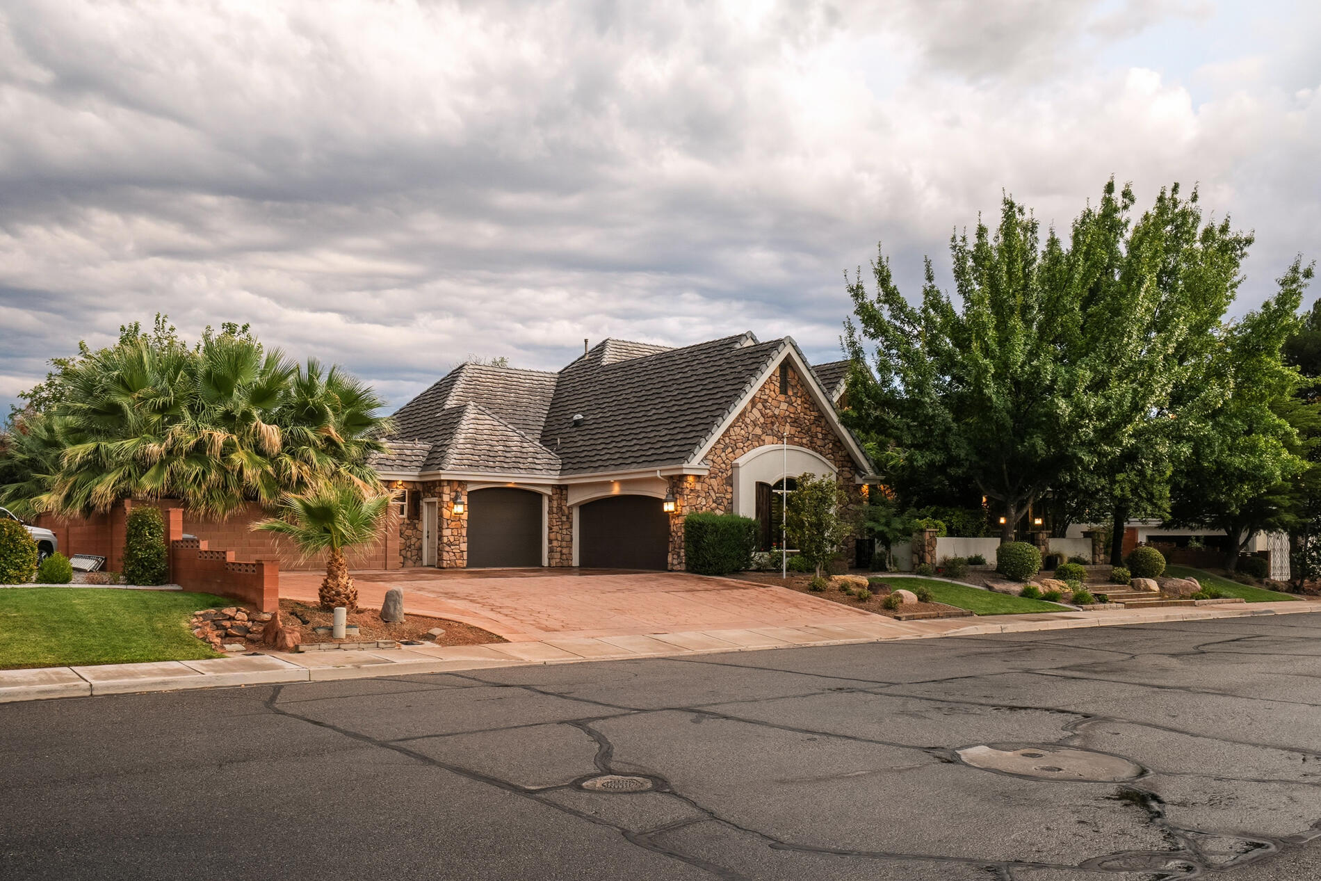 COX LANDING - Residential