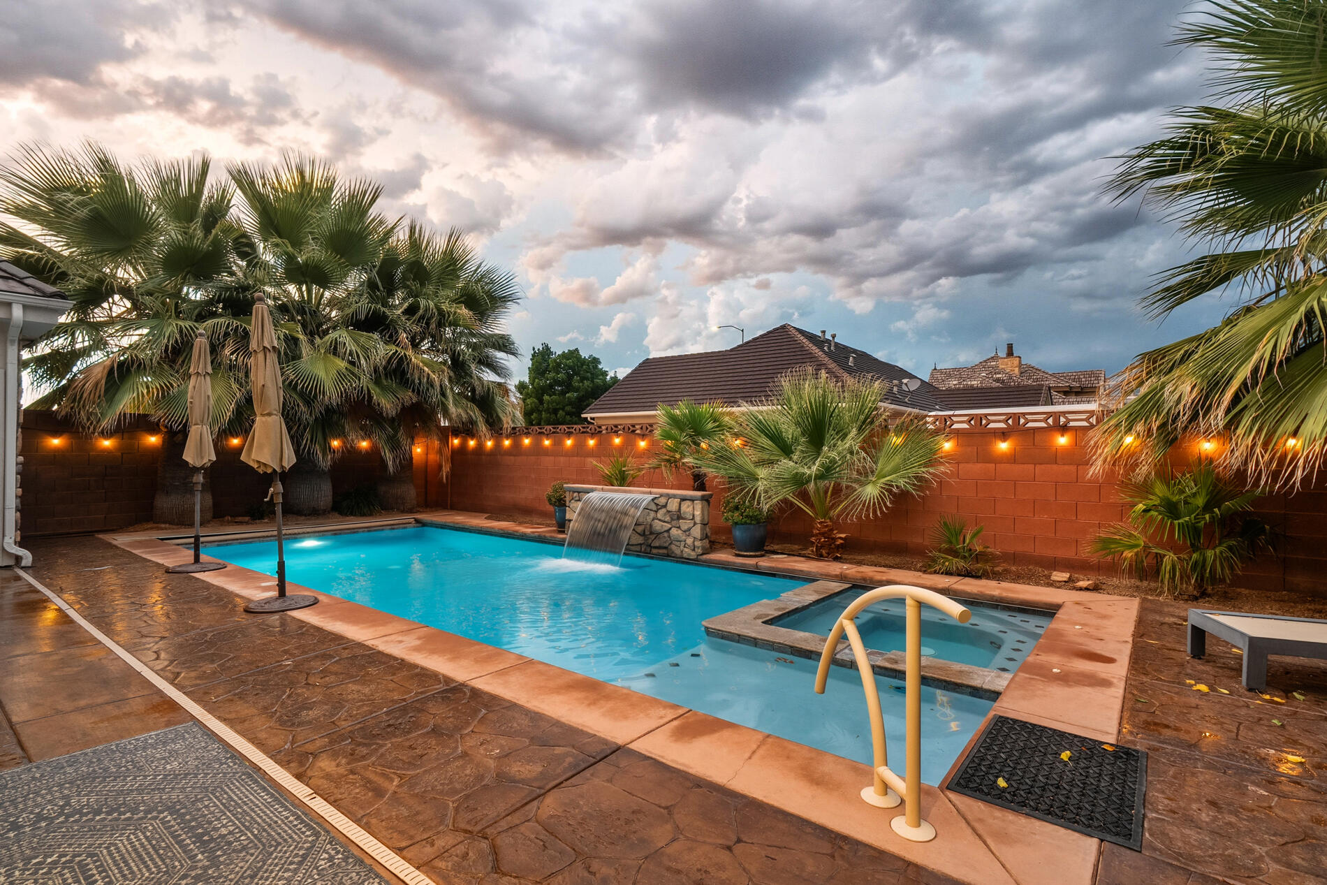 COX LANDING - Residential