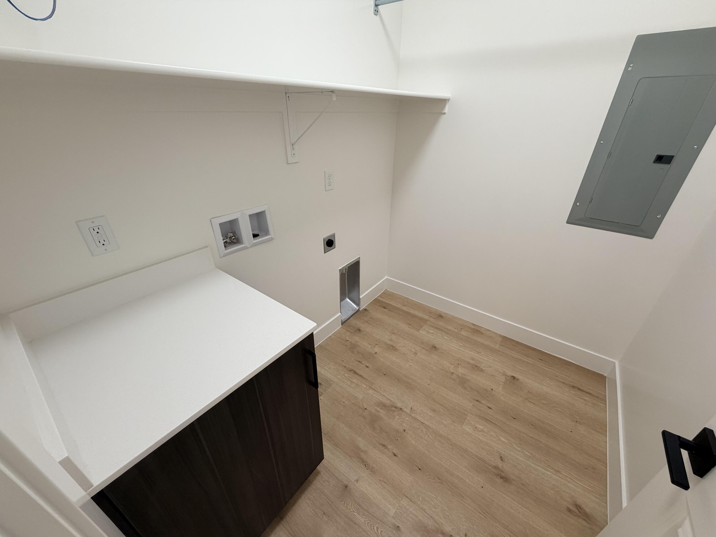 RED PINE - Residential