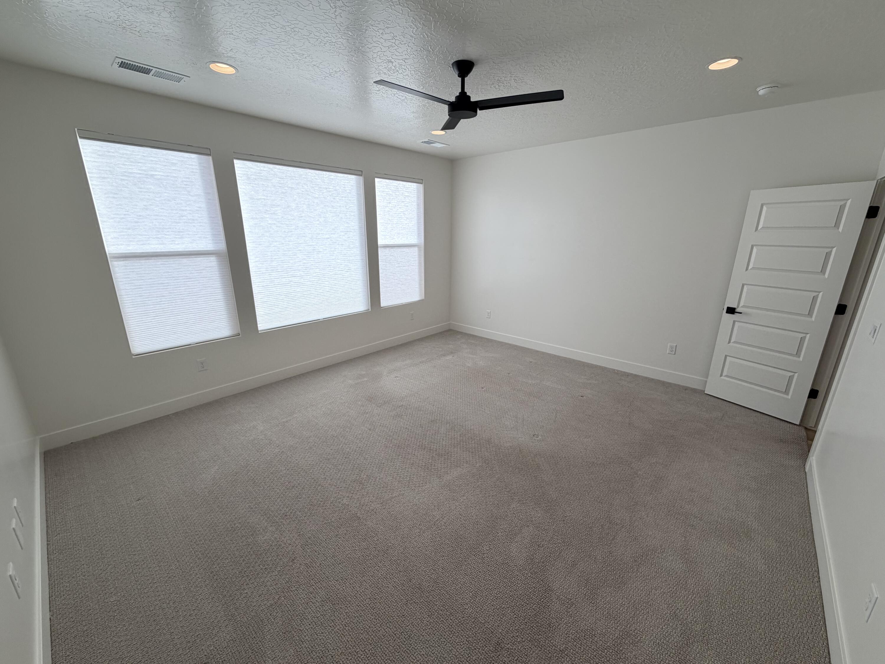 RED PINE - Residential