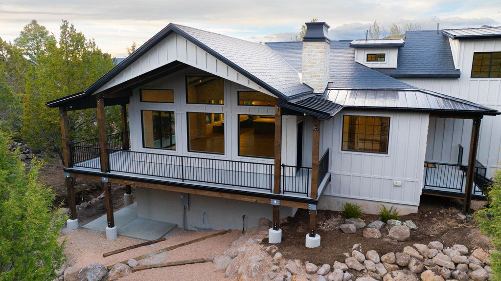 Photo of 272 S CLIFF ROSE CIR, Pine Valley, UT 84781 (MLS # 26-273696)