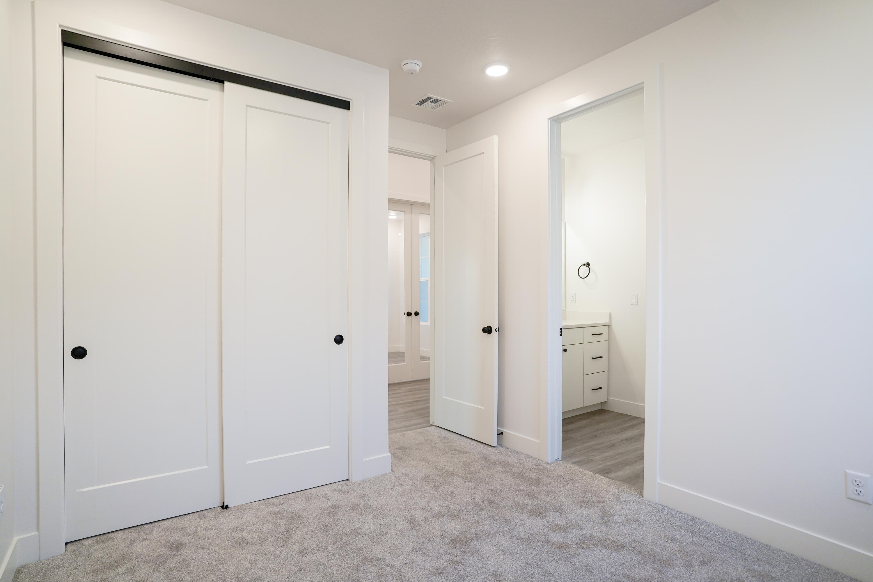 SANDS COVE - Residential