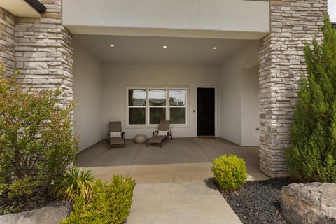 Tiny photo for 6 W ELINOR LN, Washington, UT 84780 (MLS # 26-273114)