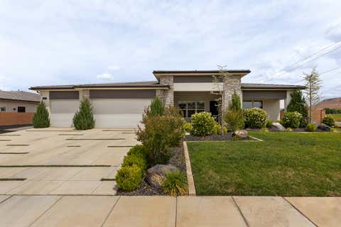 Photo of 6 W ELINOR LN, Washington, UT 84780 (MLS # 26-273114)