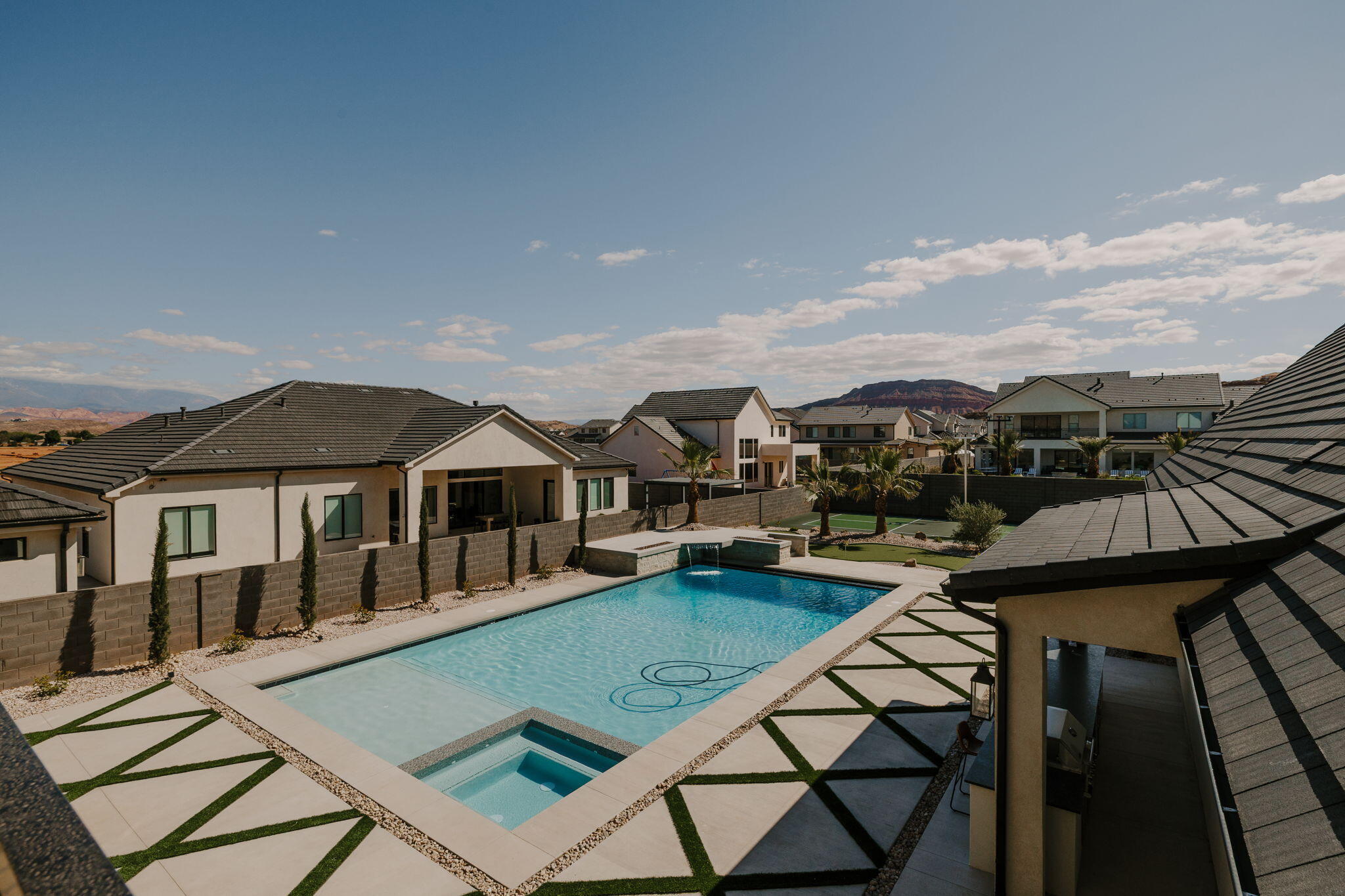 BRECKENRIDGE ESTATES - Residential