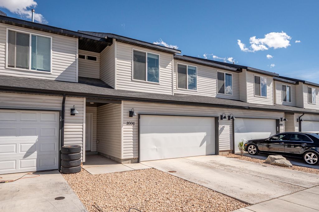 Photo of 2006 N 350 W #87, Cedar City, UT 84720 (MLS # 26-270930)