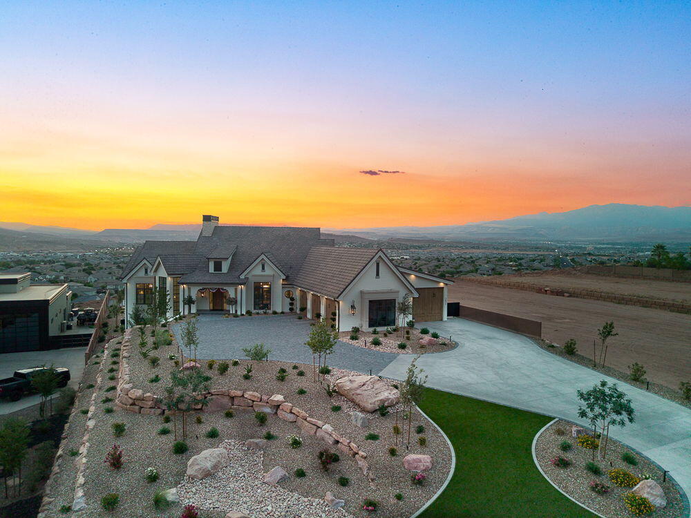 BANDED HILLS SUB - Residential