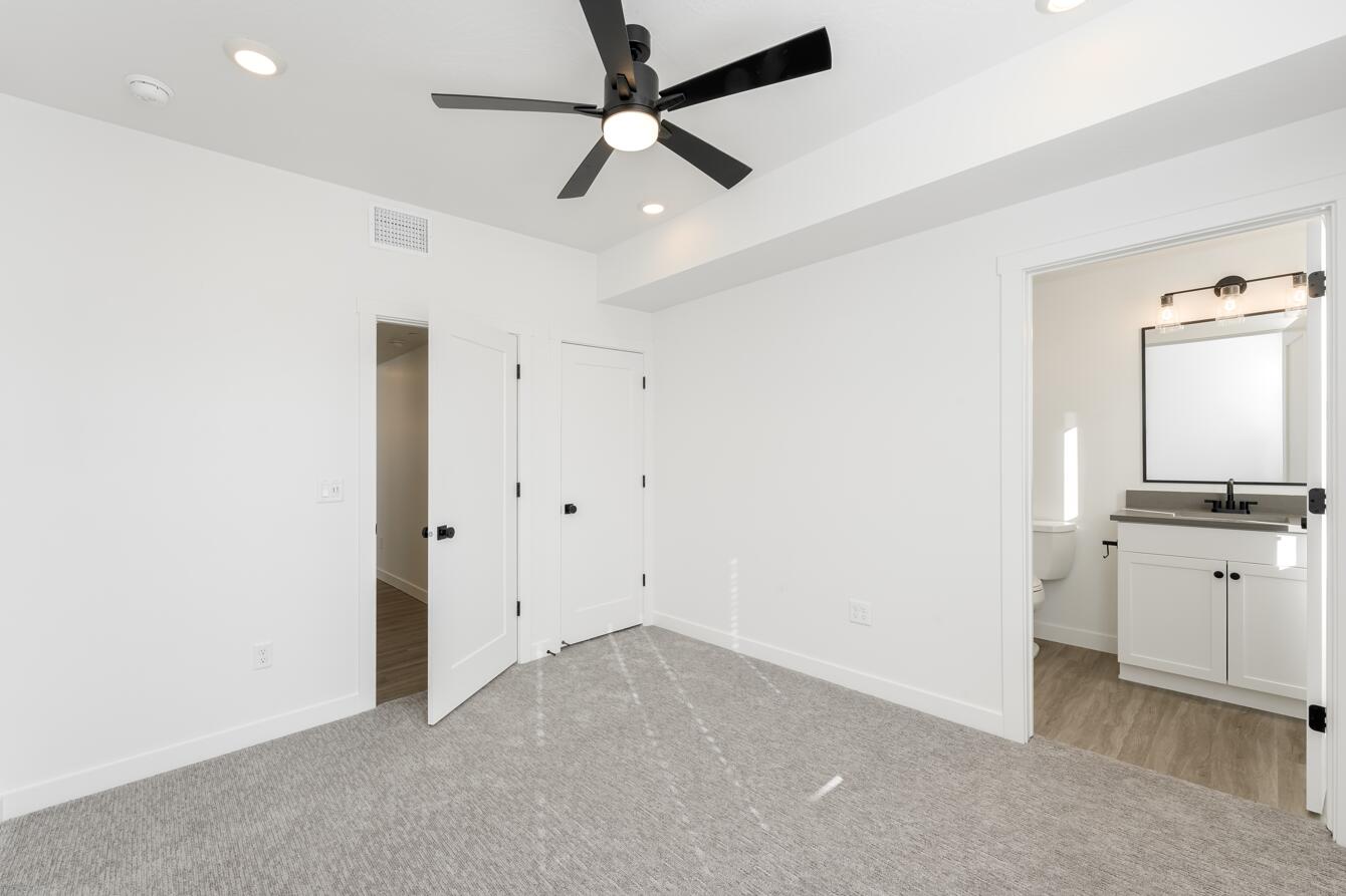 CORAL SPRINGS CONDOMINIUMS - Residential