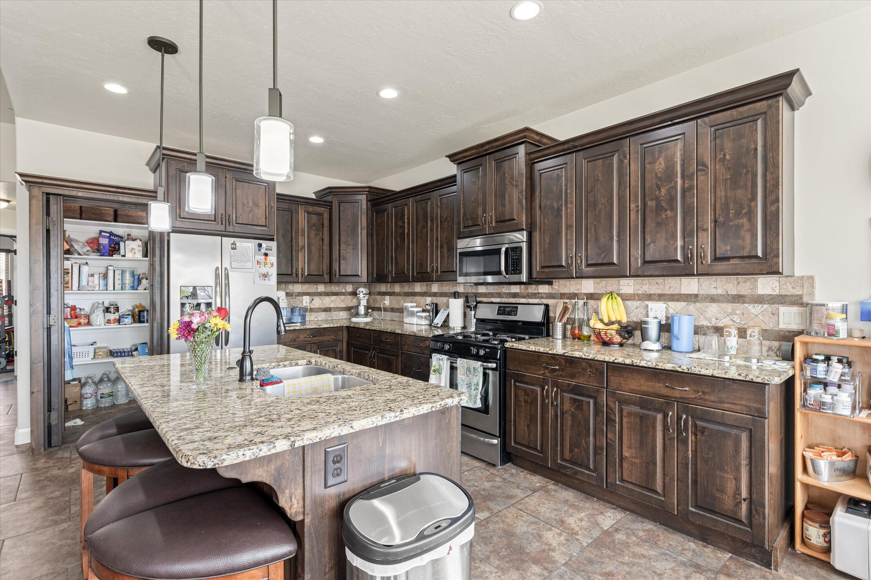 CORONADO RIDGE - Residential