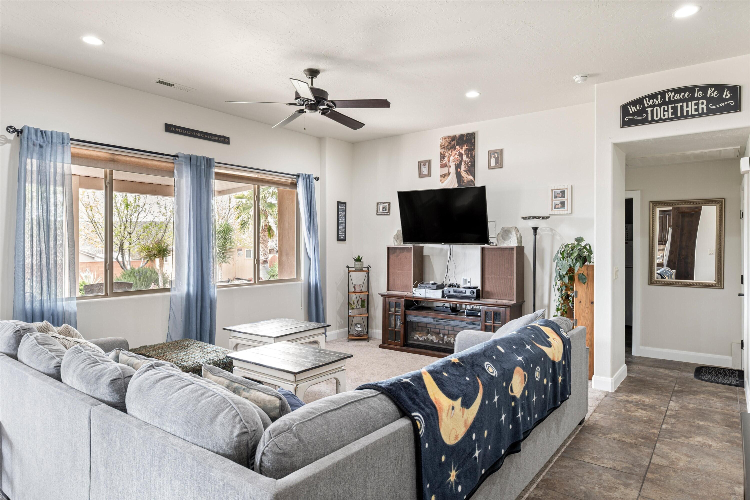 CORONADO RIDGE - Residential