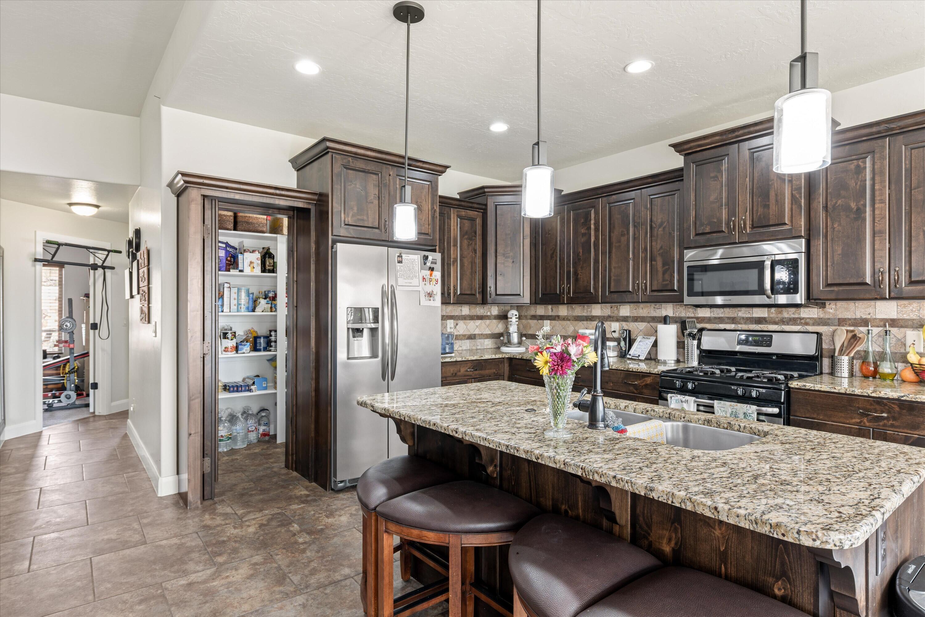 CORONADO RIDGE - Residential