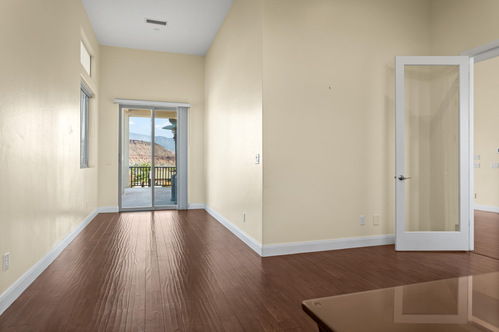 SILVER FALLS AT WASHINGTON BENCH - Residential