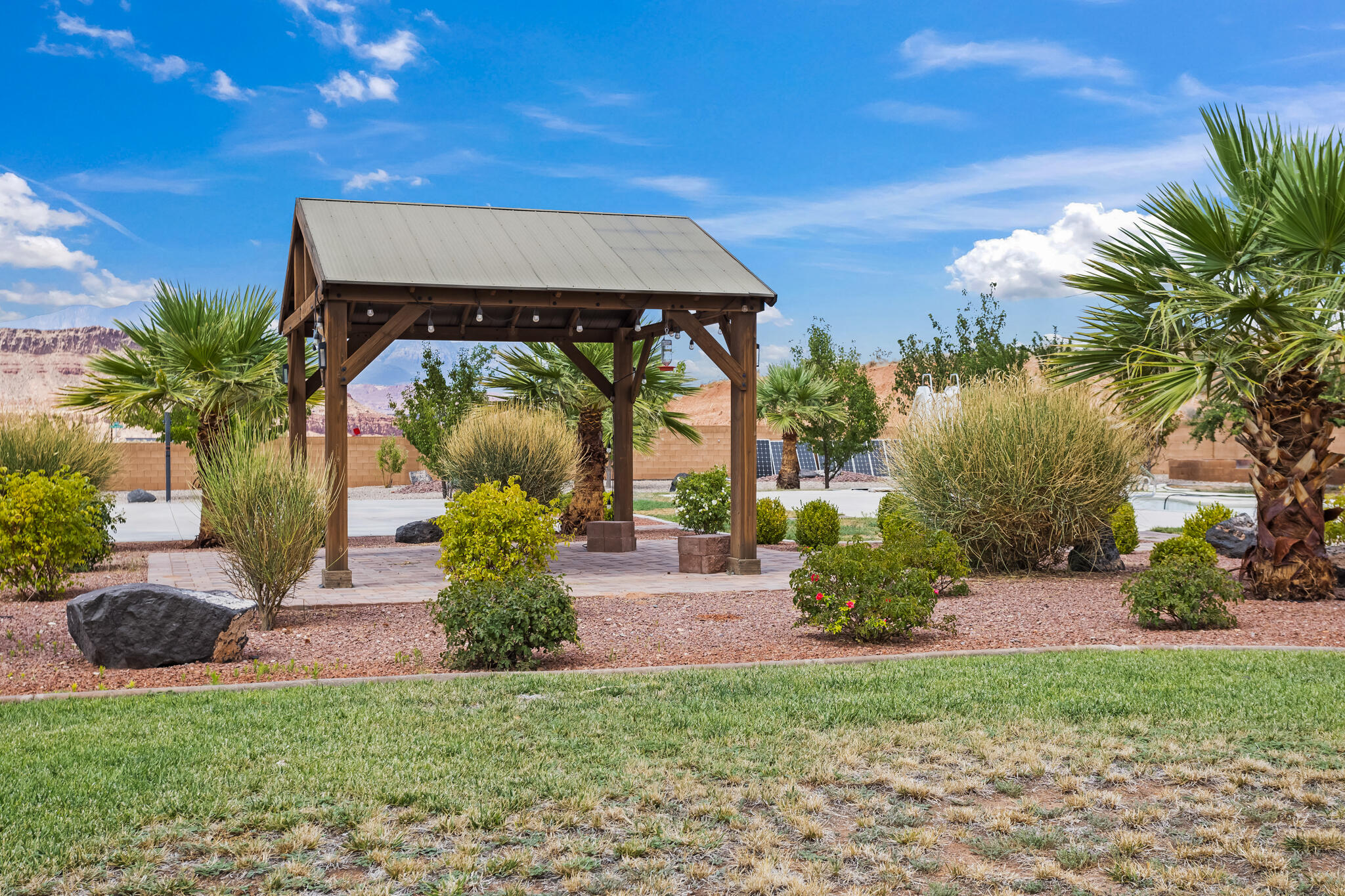 SILVER FALLS AT WASHINGTON BENCH - Residential