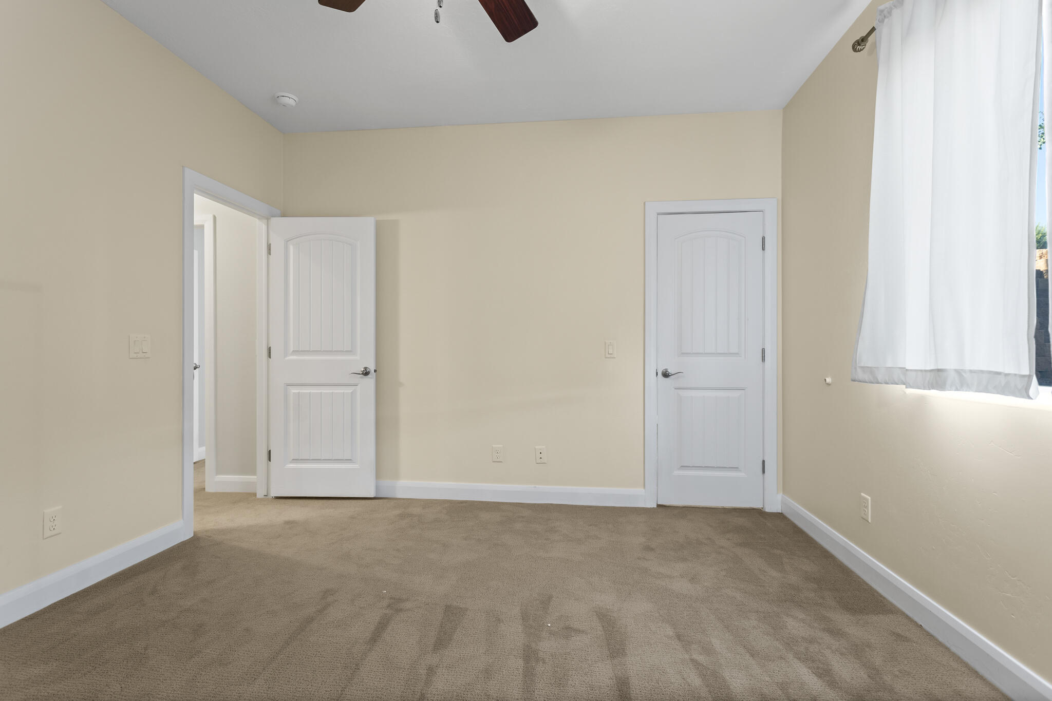 SILVER FALLS AT WASHINGTON BENCH - Residential