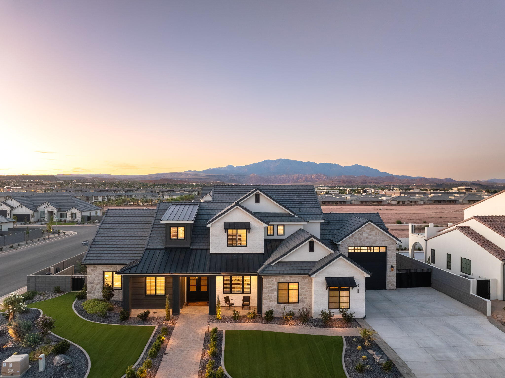 MOORLAND PARK - Residential