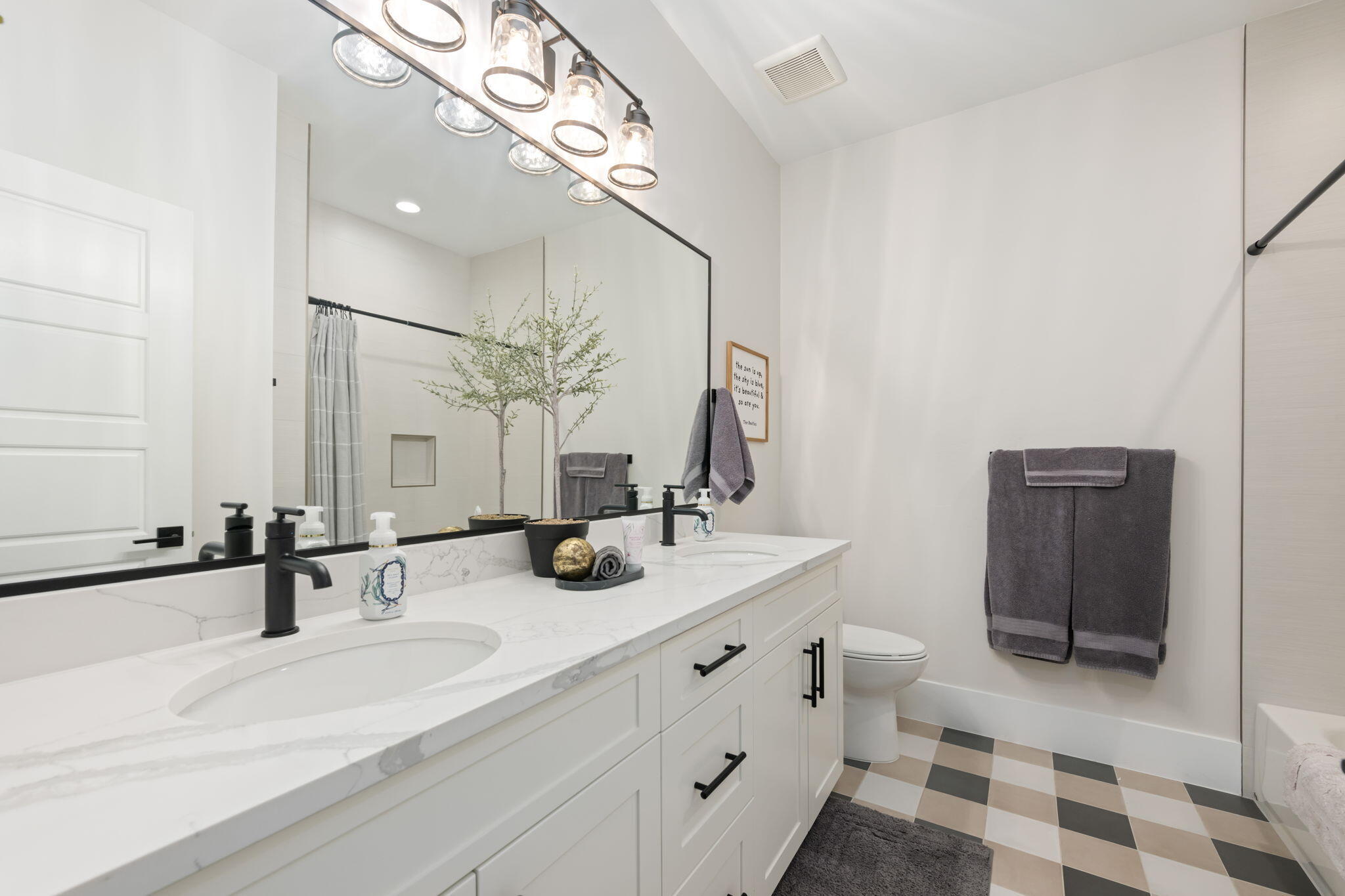 MOORLAND PARK - Residential