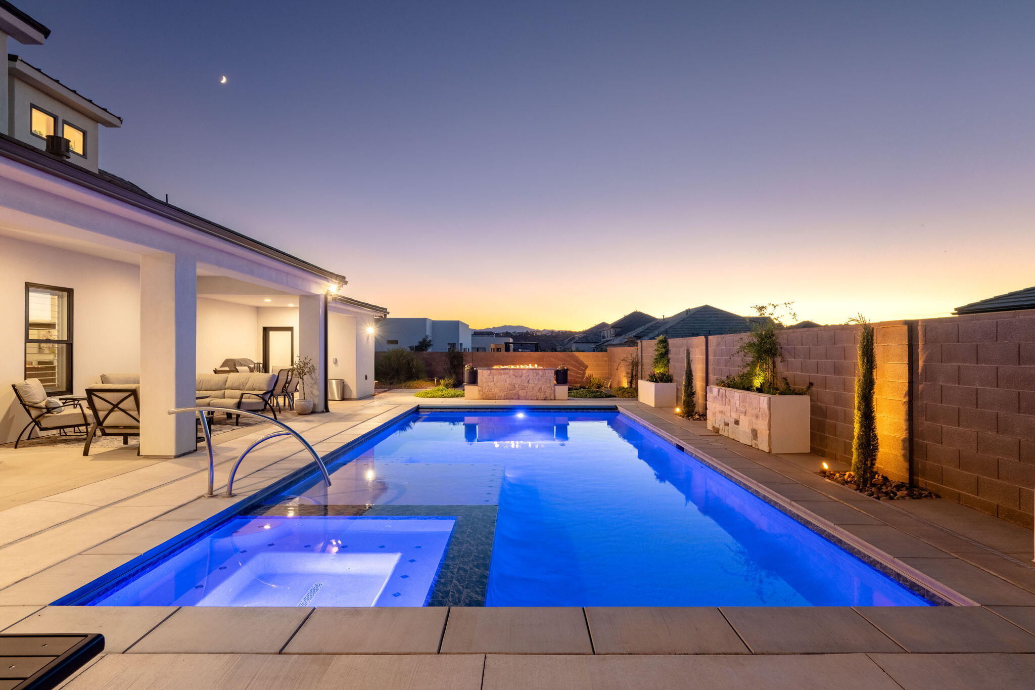 MOORLAND PARK - Residential